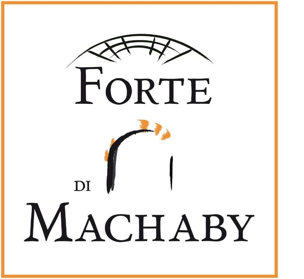 Forte Di Machaby Pansiyon Arnad Dış mekan fotoğraf